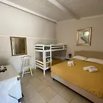 מלון Villaggio Ristorante Pizzeria Museo Tanit 3*