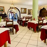 Villaggio Ristorante Pizzeria Museo Tanit 3* קרבוניה