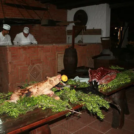 Hotel Hotel Villaggio Ristorante Pizzeria Museo Tanit 3*