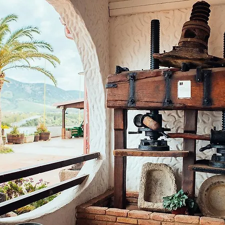 Hotel Villaggio Ristorante Pizzeria Museo Tanit 3* Carbonia
