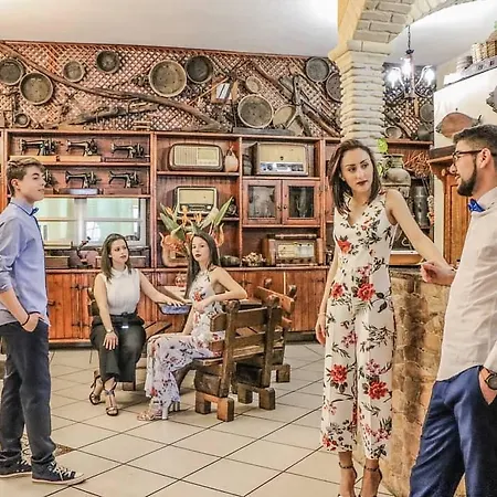Hotel Villaggio Ristorante Pizzeria Museo Tanit Carbonia