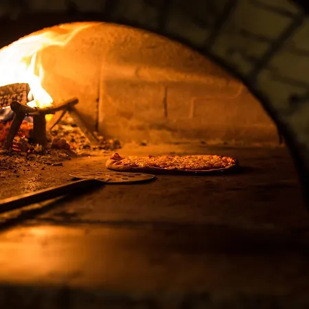 Hotel Villaggio Ristorante Pizzeria Museo Tanit Carbonia