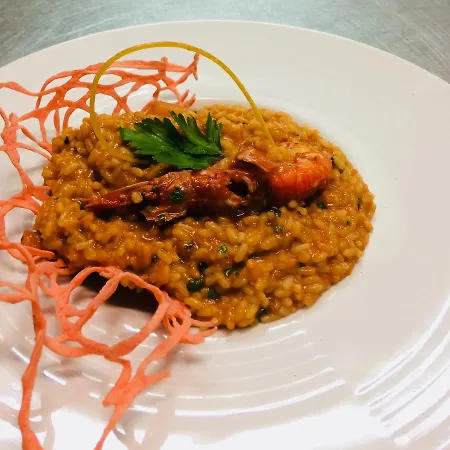 Hotel Tanit Villaggio Ristorante 3*